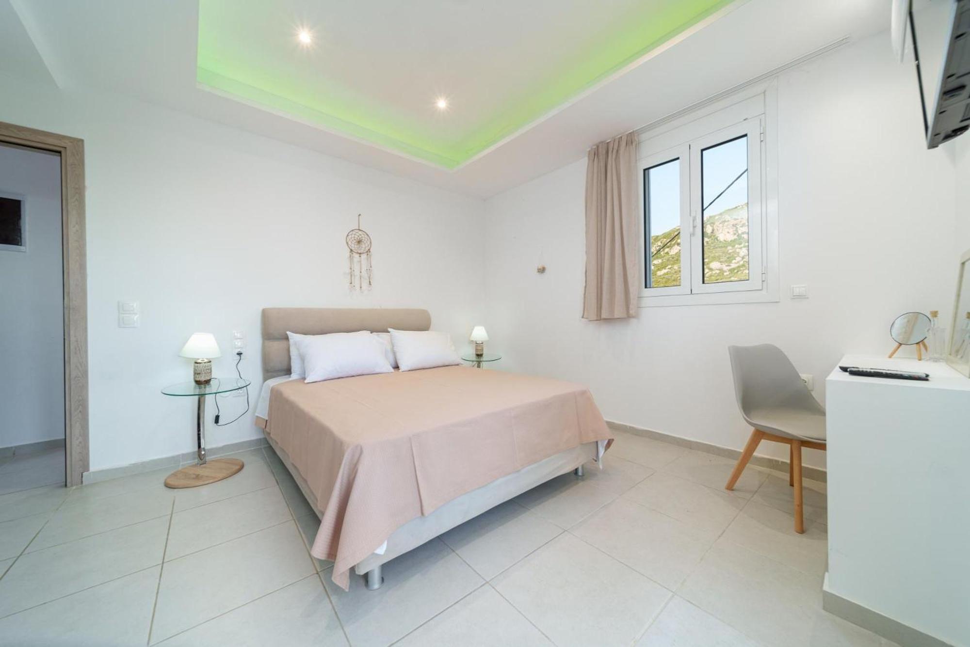 Iphigenia Apartments At Кателиос Экстерьер фото